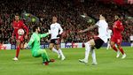 Drama 6 Gol, Liverpool Depak Benfica