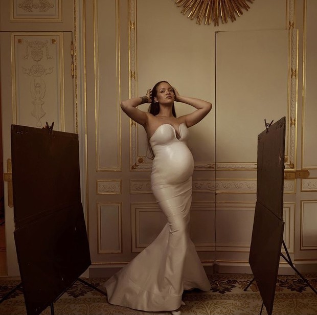 Rihanna dalam pemotretan Vogue/