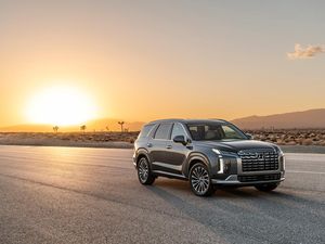 Wajah Baru Hyundai Palisade yang Makin Macho! Wajah Baru Hyundai Palisade yang Makin Macho!