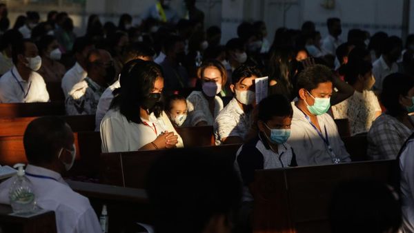 Misa Kamis Putih di Gereja Katedral Santa Maria
