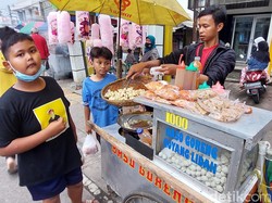 5 Jajanan Murah Enak di Jalan Gatot Subroto Bandung Cocok Buat Buka puasa