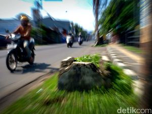 Jangan Meleng, Ada Kotak Semen Menjorok ke Jalan di Ciputat