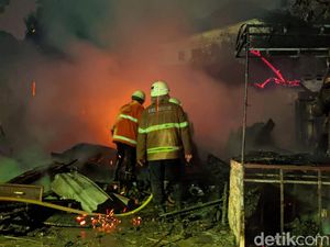 Pasar Talang Cirebon Kebakaran, Pemicunya Diduga Sengaja Dibakar