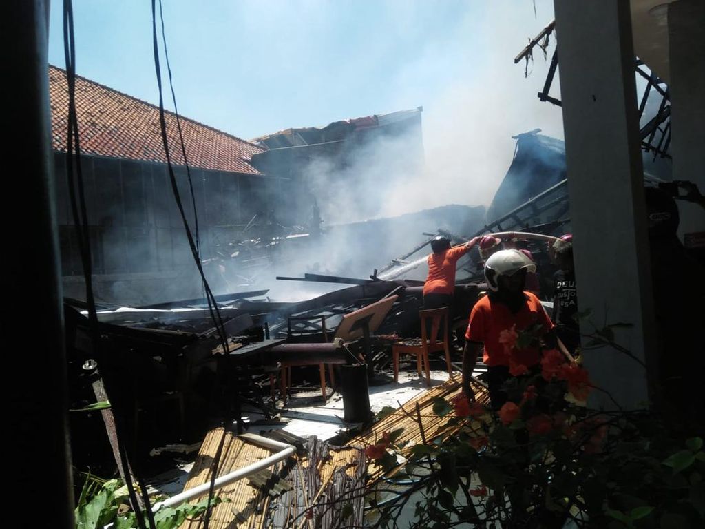 Restoran di Renon Denpasar Terbakar, Kerugian Ditaksir Rp 1,5 M