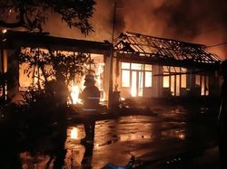 Kantor Samsat Denpasar Bali Kebakaran, Diduga Akibat Korlseting