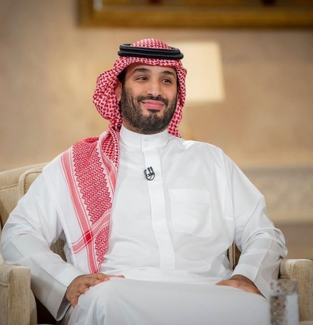 Keffiyeh dan Agal/Foto : instagram.com/hrhpsauds Keffiyeh adalah penutup kepala khas negara Arab