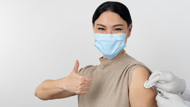 Vaksin saat puasa ramadan ternyata tak membatalkan puasa.