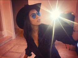 Noor Alfallah, Pacar Baru Al Pacino yang Lebih Muda 53 Tahun