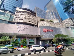 Kendala Petugas Cari Sumber Titik Api Kebakaran di TP 5 Surabaya