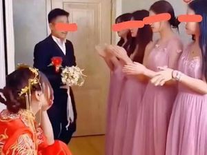 Pria Ini Terkaget-kaget, 4 Mantannya Jadi Pengiring Pengantin Calon Istrinya