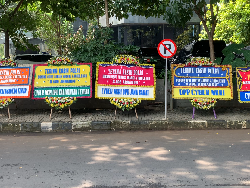 Polda Metro Banjir Karangan Bunga Dukungan Usut Pengeroyok Ade Armando