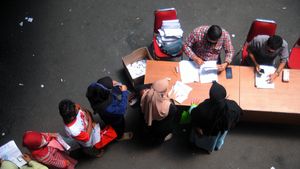Potret Penyaluran BLT Minyak Goreng di Berbagai Kota