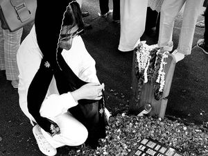 Kabar Duka dari Prilly Latuconsina Kabar Duka dari Prilly Latuconsina