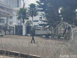 Ada Demo Lagi, Pagar Gedung Sate-DPRD Dipasang Kawat Berduri