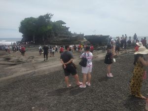Kabar Baik! Kunjungan Wisman ke Tanah Lot-Ulundanu Beratan Naik Kabar Baik! Kunjungan Wisman ke Tanah Lot-Ulundanu Beratan Naik