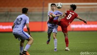 Tidak ada gol tercipta hingga pluit panjang berbunyi. Laga tuntas dengan skor imbang tanpa gol.
