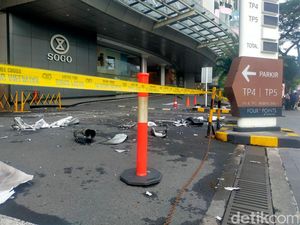 Polisi Periksa 4 Saksi Terkait Kebakaran Tunjungan Plaza 5 Surabaya Polisi Periksa 4 Saksi Terkait Kebakaran Tunjungan Plaza 5 Surabaya