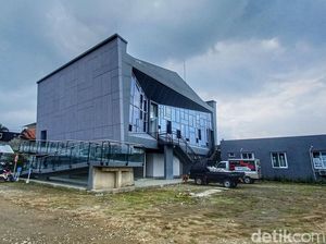 Uniknya Masjid Lumbung Padi Salman Rasidi di Bandung Uniknya Masjid Lumbung Padi Salman Rasidi di Bandung