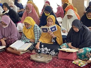 Yuk Isi Ramadan dengan Tadarus Alquran Yuk Isi Ramadan dengan Tadarus Alquran