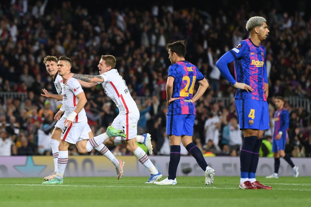 Barcelona vs Eintracht Frankfurt BARCELONA, SPAIN - APRIL 14: Filip Kostic of Eintracht Frankfurt celebrates with team mates after scoring their sides first goal during the UEFA Europa League Quarter Final Leg Two match between FC Barcelona and Eintracht Frankfurt at Camp Nou on April 14, 2022 in Barcelona, Spain. (Photo by David Ramos/Getty Images)