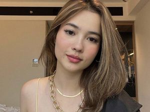 Cantiknya Rheina, Aspri ke-15 Hotman Paris Saat Makan Es Krim dan Pizza Cantiknya Rheina, Aspri ke-15 Hotman Paris Saat Makan Es Krim dan Pizza