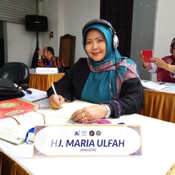 Hj Maria Ulfa Hj Maria Ulfa, qariah internasional asal Indonesia.