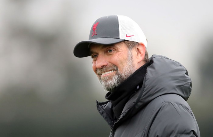 KIRKBY, ENGLAND - APRIL 12: Jurgen Klopp, Manager of Liverpool looks on during the Liverpool Training Session ahead of the UEFA Champions League match against Benfica at AXA Training Centre on April 12, 2022 in Kirkby, England. (Photo by Jan Kruger/Getty Images)