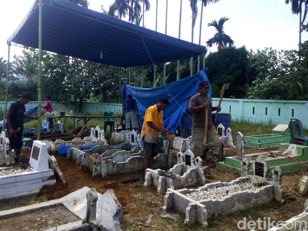 3 Makam Korban Kerangkeng Langkat Dibongkar, Semua Tewas karena Kekerasan 3 Makam Korban Kerangkeng Langkat Dibongkar, Semua Tewas karena Kekerasan