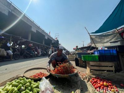 Pekan Kedua Ramadan, Harga Cabai di Pasar Cileungsi Mulai Turun