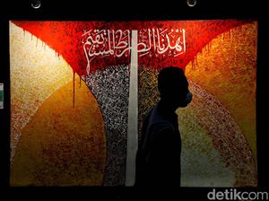 Melihat Pameran Karya Kaligrafi Kontemporer Internasional di Jakut