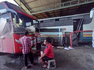 Pesanan Tiket Bus di Bali Meningkat Drastis Jelang Lebaran Pesanan Tiket Bus di Bali Meningkat Drastis Jelang Lebaran