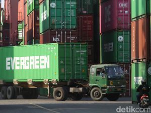 Neraca Perdagangan RI Surplus 60 Bulan Beruntun tapi Nilainya Kian Menyusut Neraca Perdagangan RI Surplus 60 Bulan Beruntun tapi Nilainya Kian Menyusut