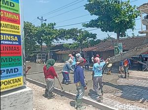 Crazy Rich Grobogan Bangun Jalan, Bupati: Terima Kasih, APBD Terbatas Crazy Rich Grobogan Bangun Jalan, Bupati: Terima Kasih, APBD Terbatas