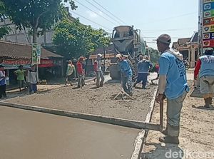 Crazy Rich Grobogan Bangun Jalan Demi Mudik, Begini Kata Keluarga