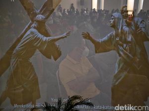Sang Manusia Bermartabat Sang Manusia Bermartabat