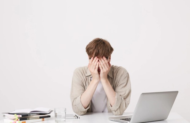 Penyebab mata berair/Foto: freepik.com/nakaridore