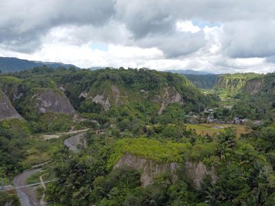 Pesona Ngarai Sianok, Pahatan Indah di Bukittinggi