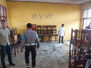 Selain Bakar Sekolah, Siswa SMP di Riau Ini Berusaha Bakar Gurunya Selain Bakar Sekolah, Siswa SMP di Riau Ini Berusaha Bakar Gurunya