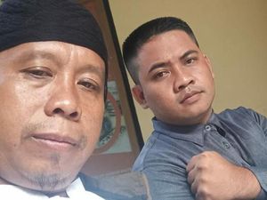 Jejak Abdul Latip: Pukul Ade Armando hingga Bebas dari Bui Jejak Abdul Latip: Pukul Ade Armando hingga Bebas dari Bui