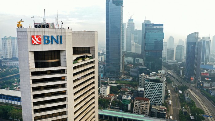 BNI mencatat setidaknya ada Rp6,1 Triliun pipeline korporasi acara kerja keras yang berwawasan lingkungan pada kuartal pertama 2022 yang sudah disalurkan dan sedang menjalani proses perjanjian kredit. BNI mencatat setidaknya ada Rp6,1 Triliun pipeline korporasi acara kerja keras yang berwawasan lingkungan pada kuartal pertama 2022 yang sudah disalurkan dan sedang menjalani proses perjanjian kredit.