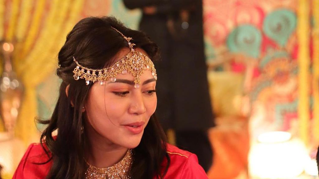 Gaya Rachel Vennya Bukber Bareng Bestie yang Bikin Netizen Tanya Soal Salat Gaya Rachel Vennya Bukber Bareng Bestie yang Bikin Netizen Tanya Soal Salat