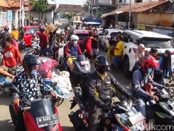 Pemudik Colong Start Penuhi Pelabuhan Kalianget Sumenep