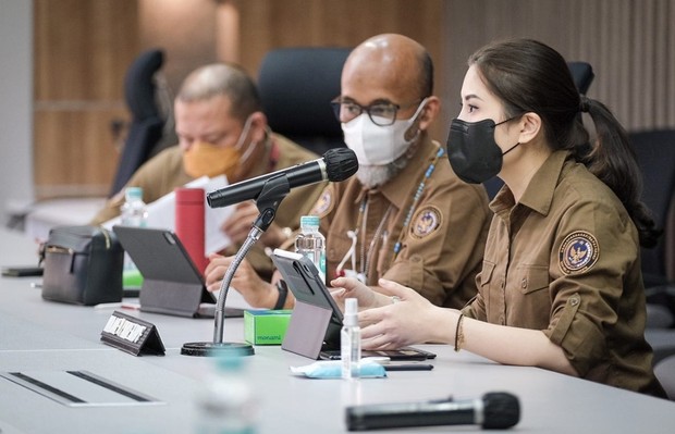 Perempuan/Foto: Instagram.com/angelatanoesoedibjo