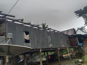 Puting Beliung Terjang Permukiman di Sidrap, 23 Rumah Warga Rusak
