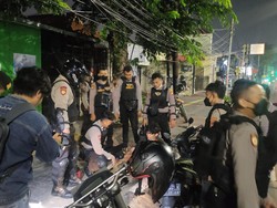 15 ABG Bersenjata Ditangkap di Cakung, Sedang Tunggu Lawan Tawuran