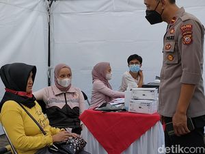 Vaksin di Pengkolan Garut Bisa Dapat Minyak Goreng Gratis Vaksin di Pengkolan Garut Bisa Dapat Minyak Goreng Gratis