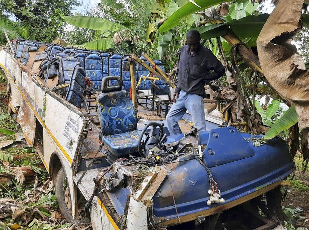 Horor... Kecelakaan Bus di Zimbabwe Renggut 35 Nyawa
