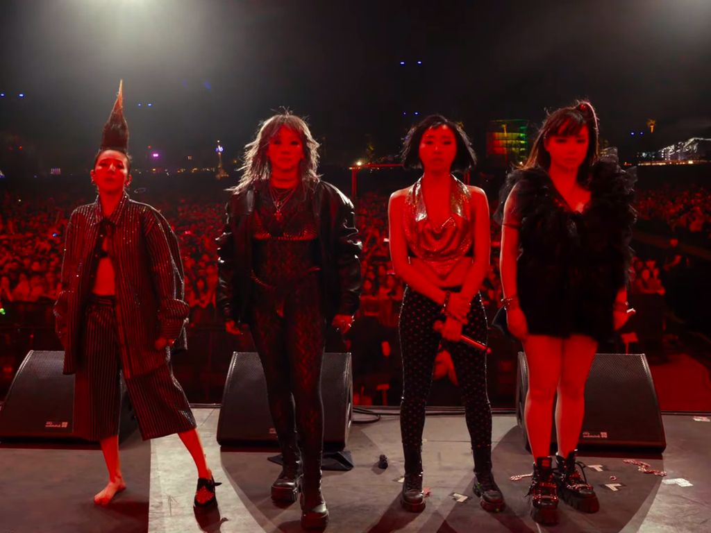 Reuni Mengejutkan 2NE1 di Panggung Coachella