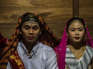 Deretan Foto Pernikahan Adat Dayak Meratus