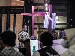 Hadiri Fajar Paskah, Anies Singgung Revitalisasi GPIB Immanuel